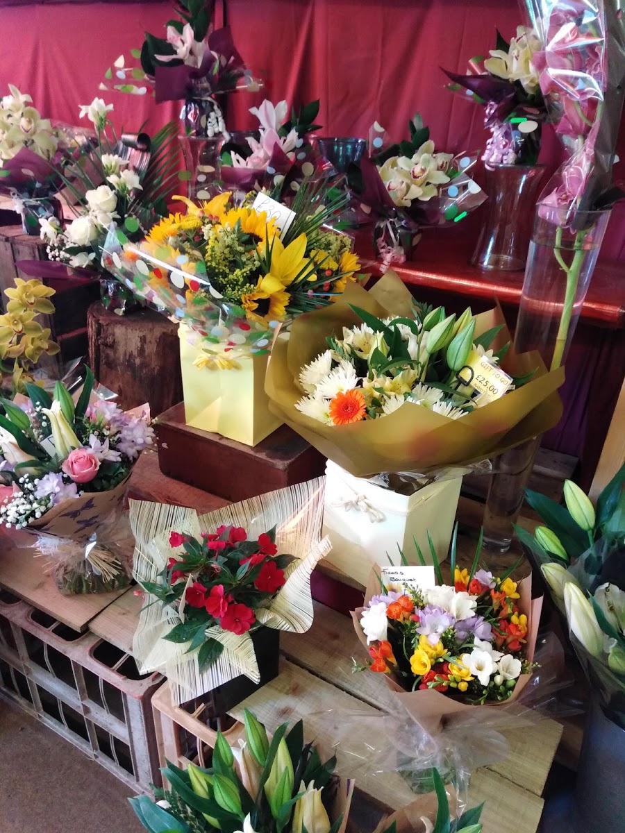 Murtons, 01473 400240 - Trusted Florist in Ipswich